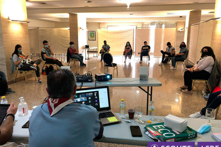 Asamblea mixta scouts